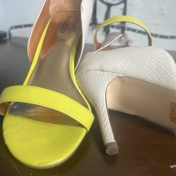 Bebe - Picture 2 of 2